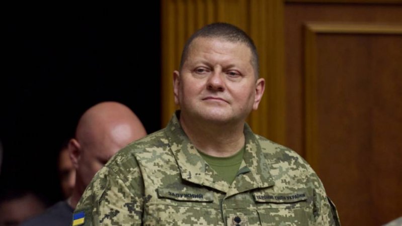 Залужный признался, что ВСУ случайно перенаправляли свои дроны в Румынию